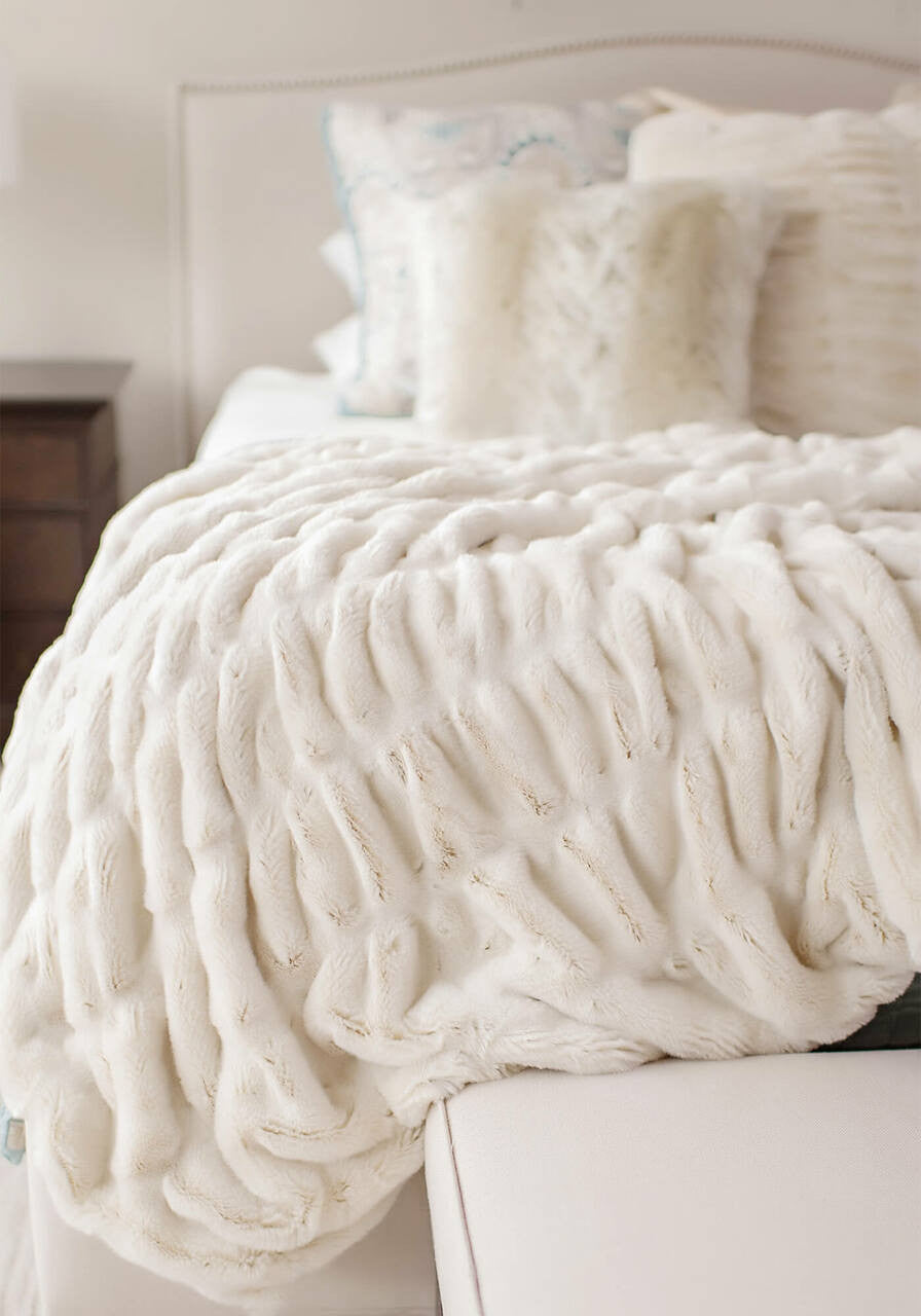 couture throws, faux fur, faux throw, white faux fur